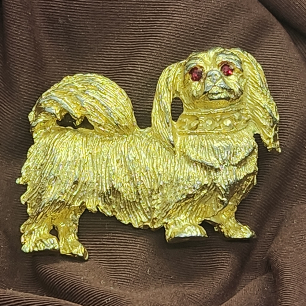 NEMO Maltese Pekinese Pin Brooch Rhinestone Eyes